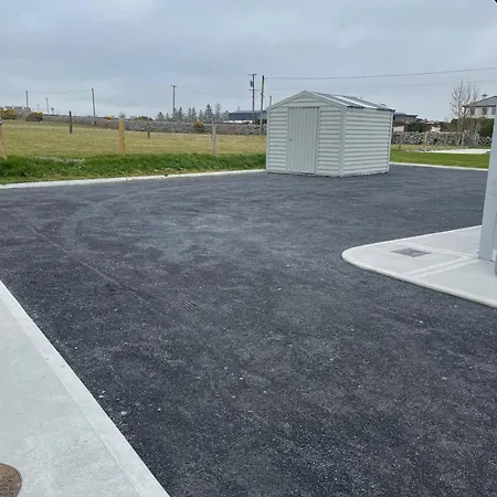 Spacious 5br - Country View - Close To Galway