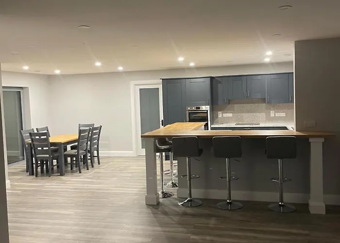 펜션 Spacious 5br - Country View - Close To Galway