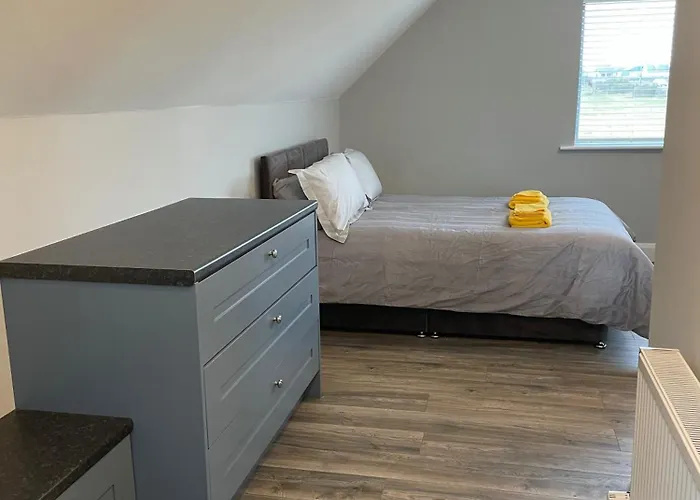 Spacious 5br - Country View - Close To Galway