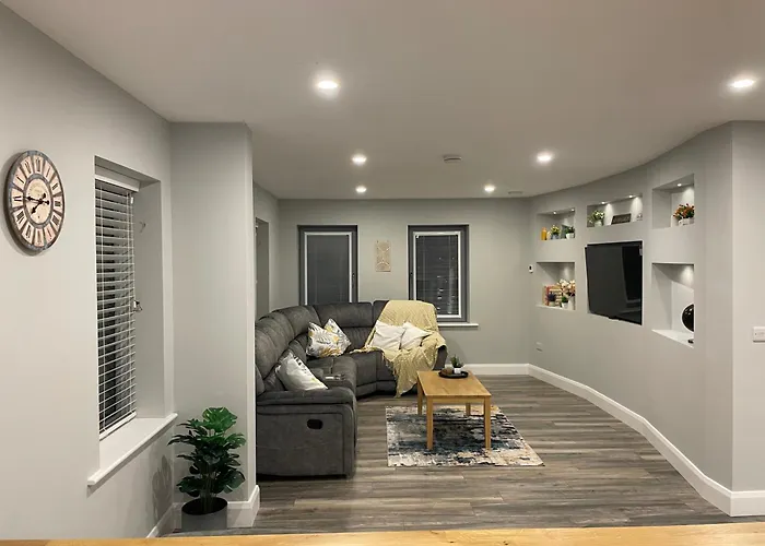 Spacious 5br - Country View - Close To Galway 펜션 *