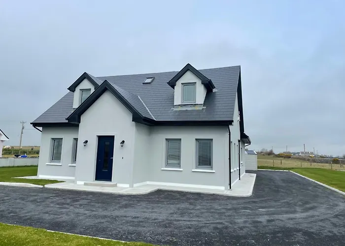 Spacious 5br - Country View - Close To Galway 펜션 Belclare
